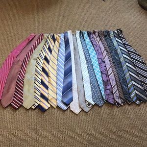 Value Bundle! 21 Silk ties Geoffrey Beene various.